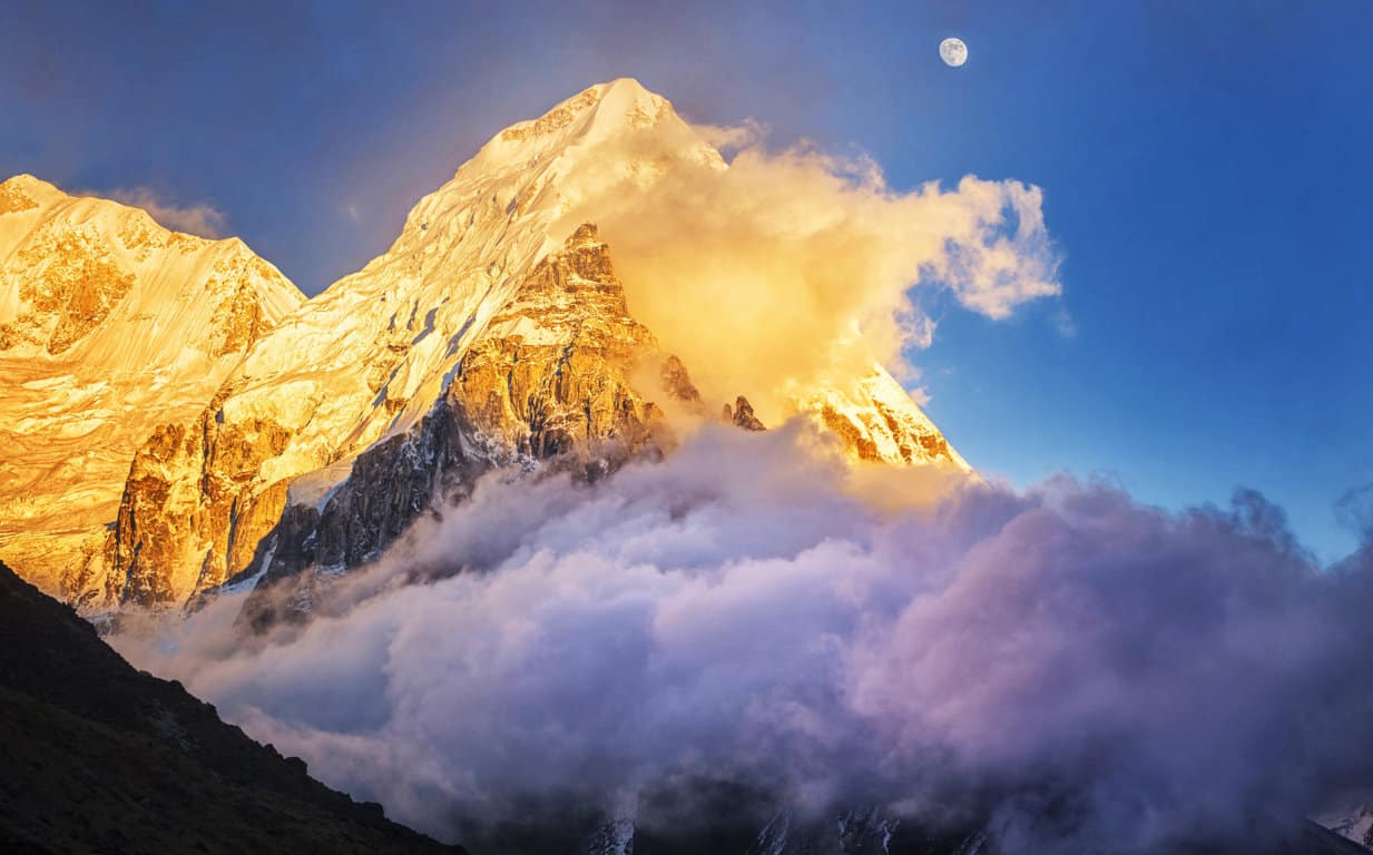 kanchenjunga himalayas Minimised